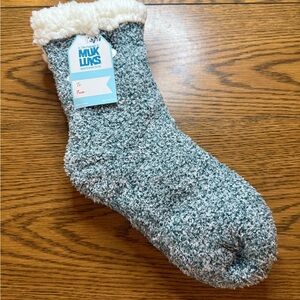 Muk Luks Cozy Gray Slipper Socks, Size S/M (6-8)